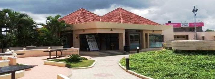 Meghnand Lawns & Restaurant - Ahmednagar 01.jpg